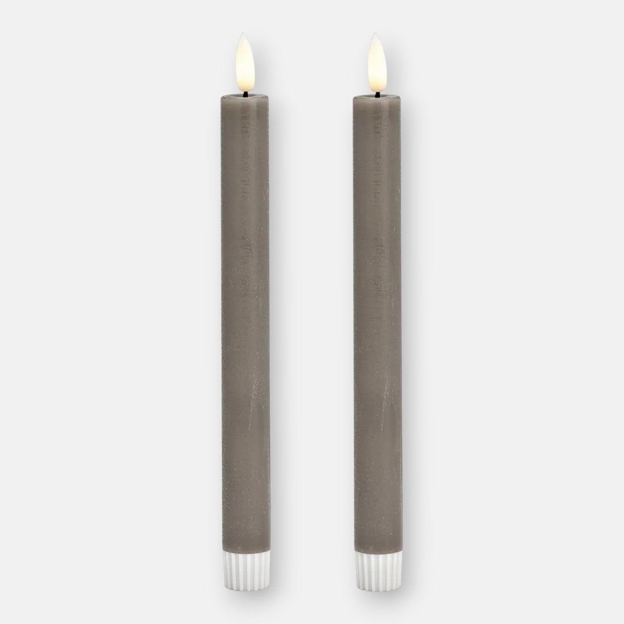 Set van twee ledkaarsen met flakkerend licht in de kleur taupe